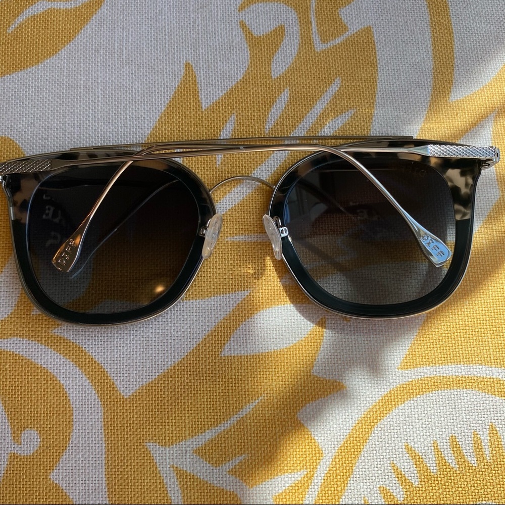 Diff Sunglasses - image 5
